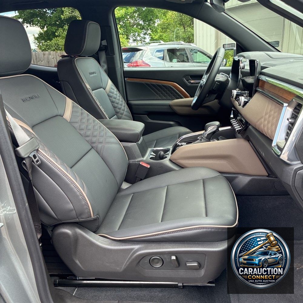 2025 GMC Canyon Denali