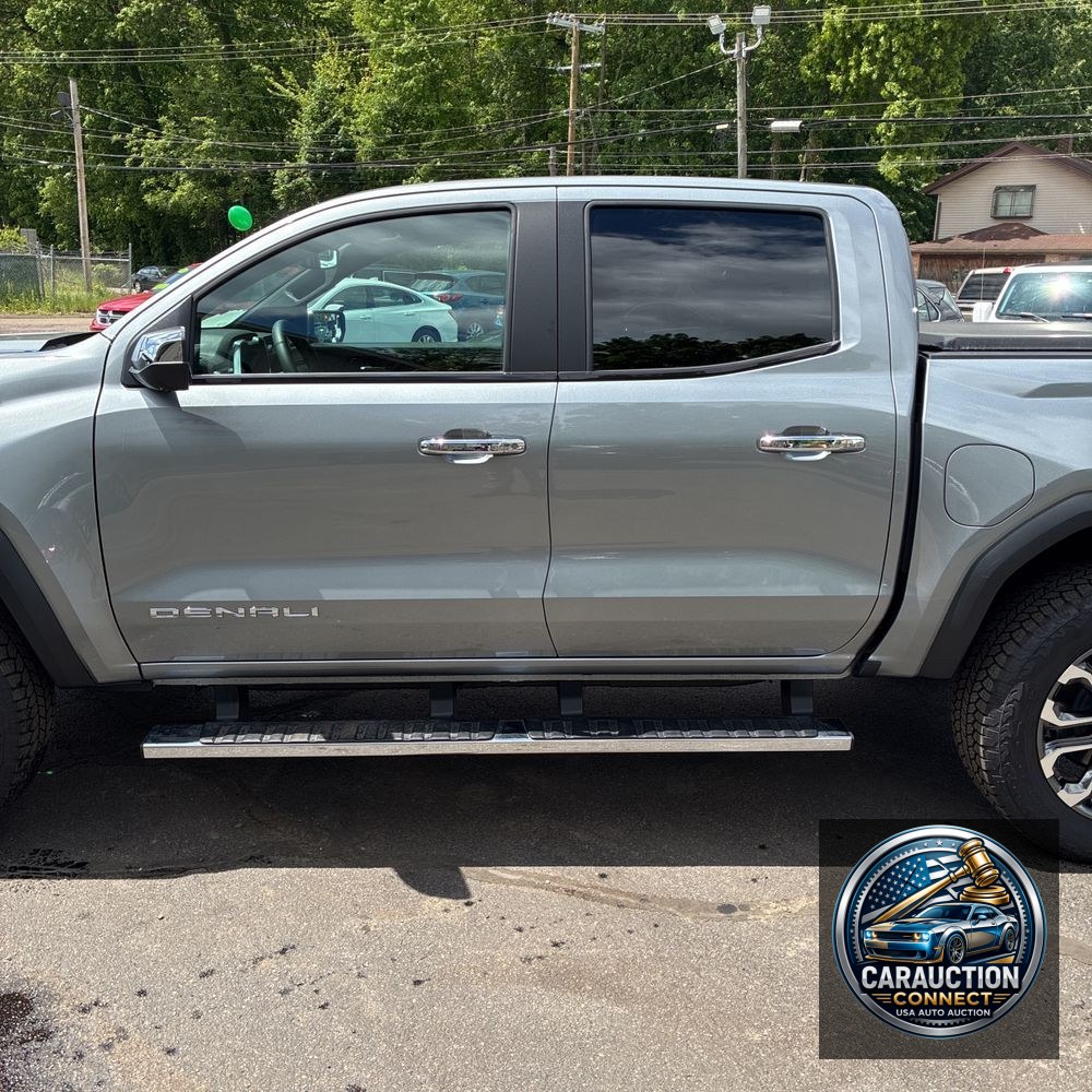 2025 GMC Canyon Denali
