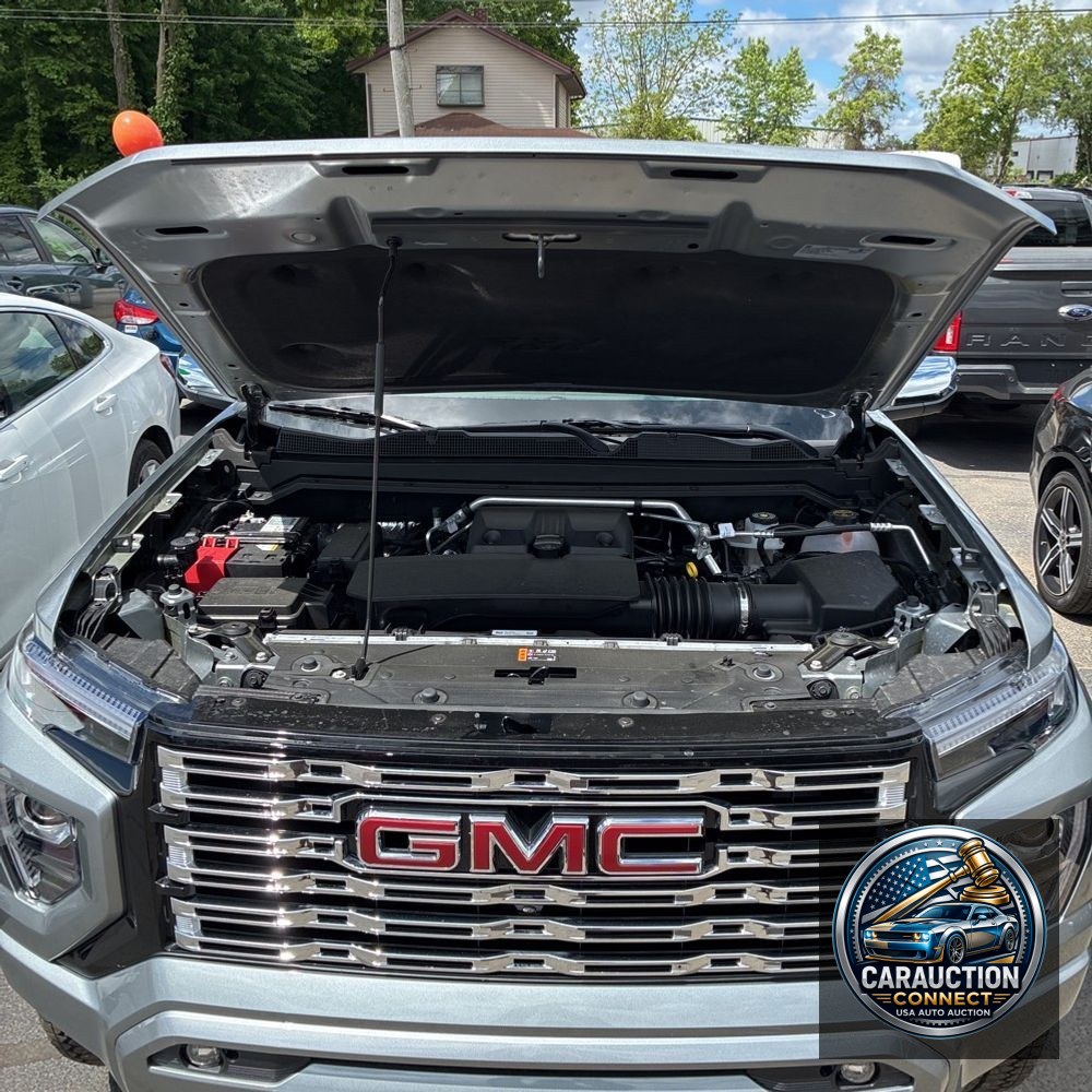 2025 GMC Canyon Denali