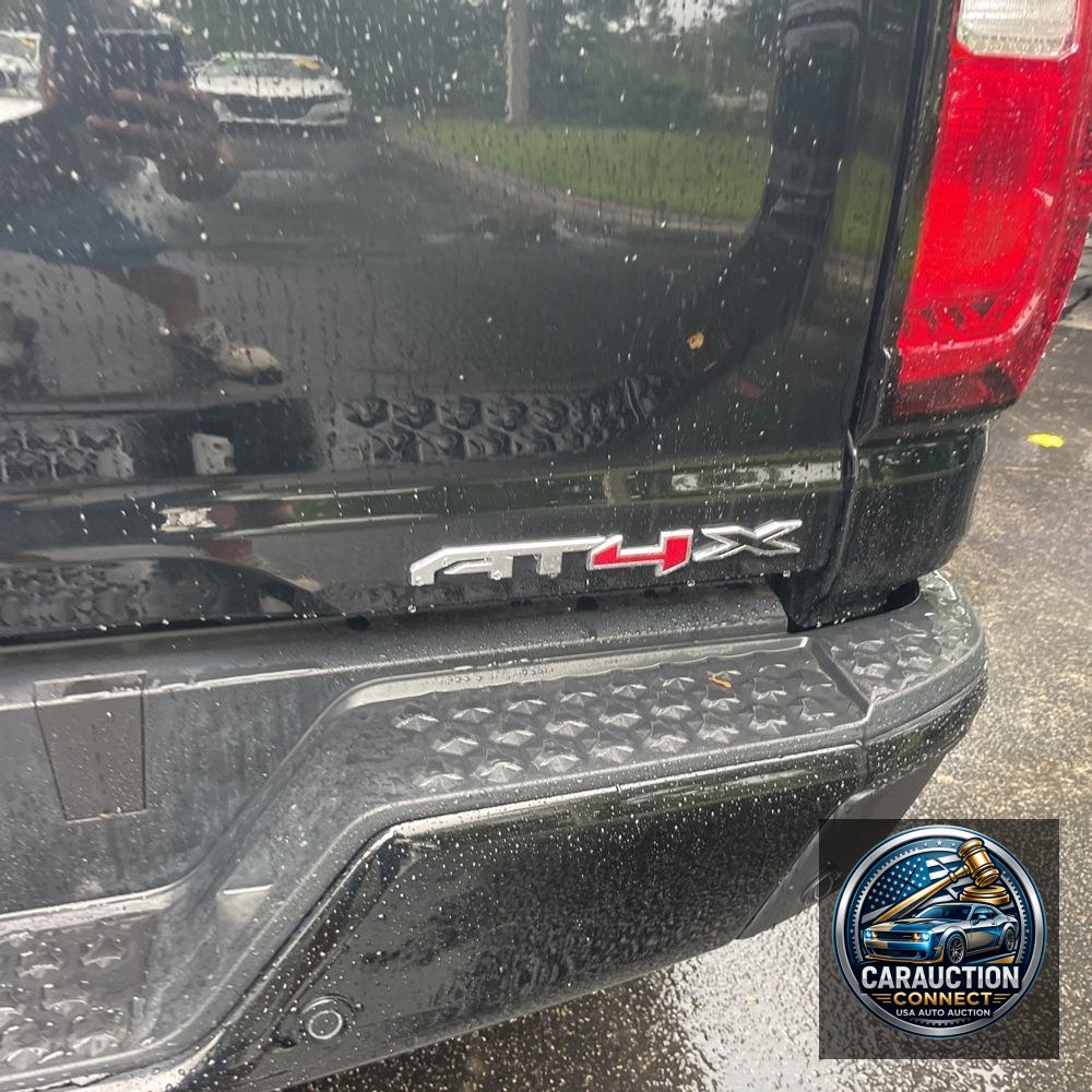2024 GMC Canyon AT4X