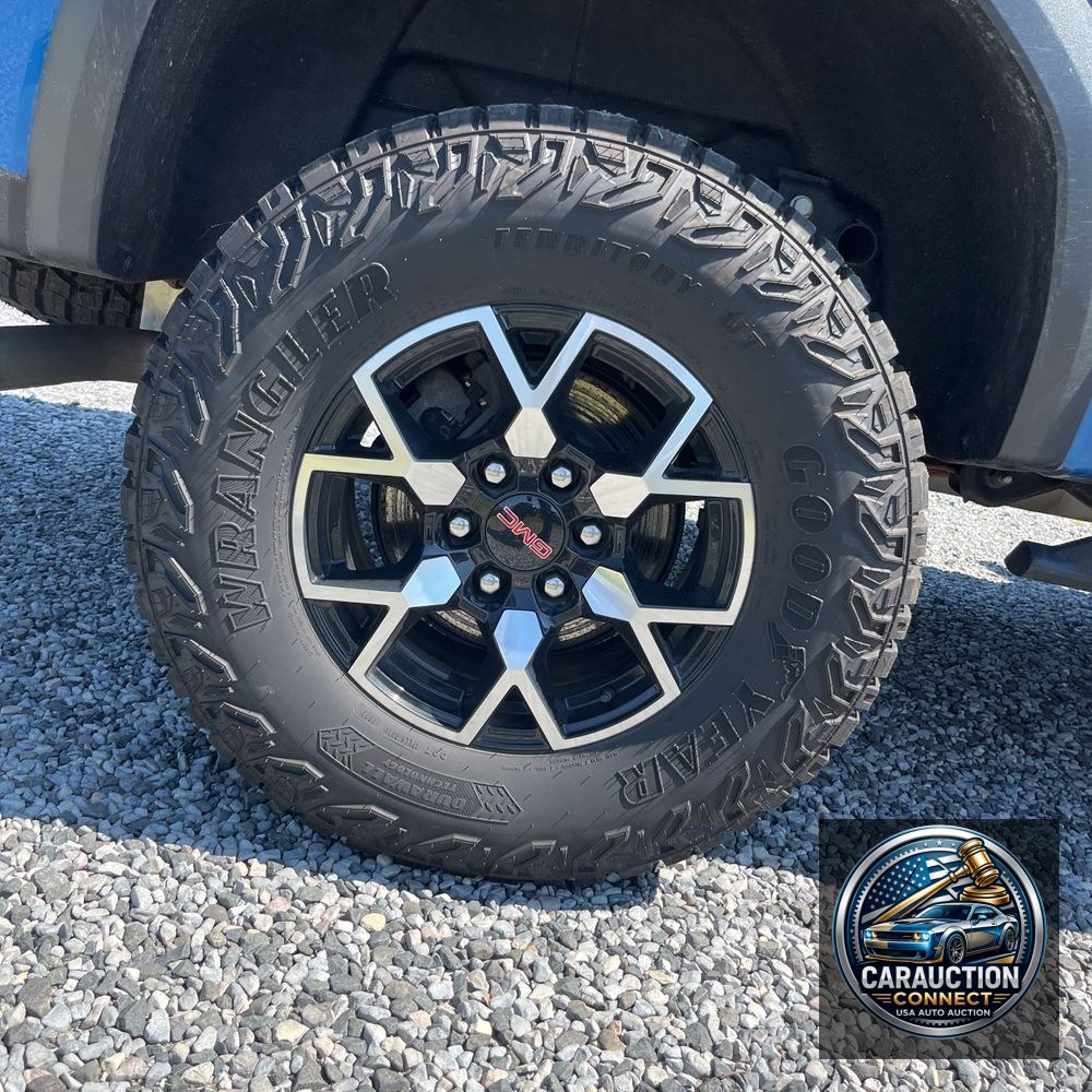 2023 GMC Canyon AT4X