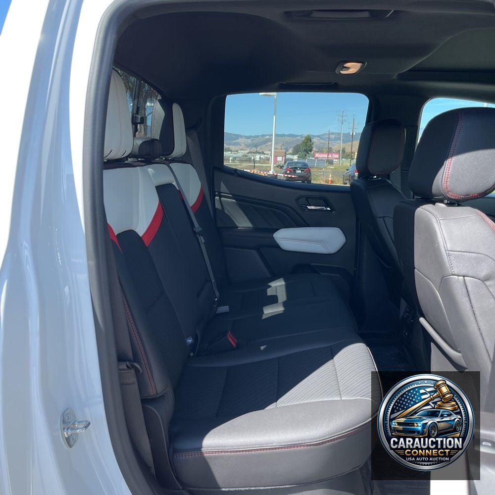 2023 GMC Canyon AT4X