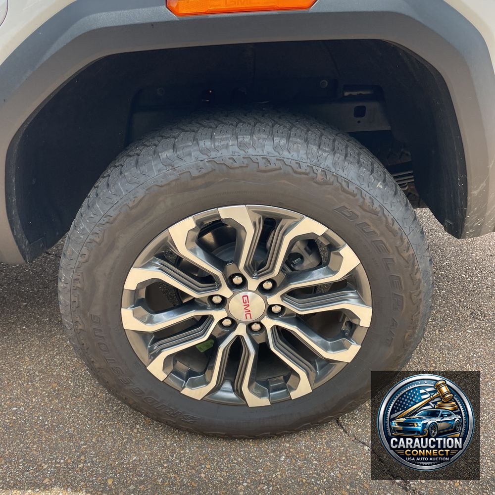 2024 GMC Canyon Denali