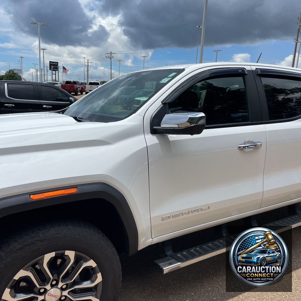 2024 GMC Canyon Denali