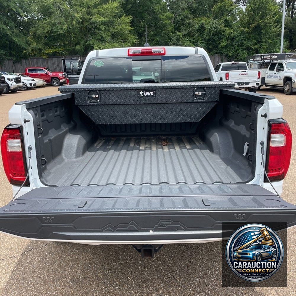 2024 GMC Canyon Denali