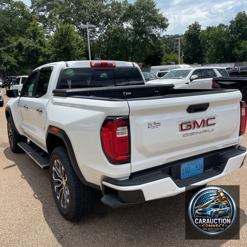 2024 GMC Canyon Denali