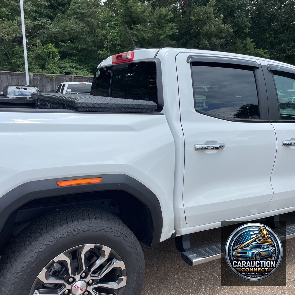 2024 GMC Canyon Denali