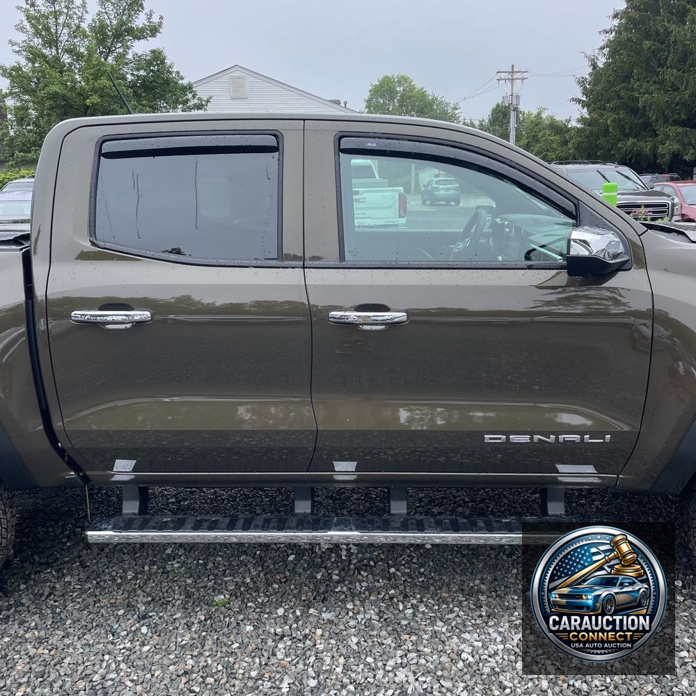 2024 GMC Canyon Denali
