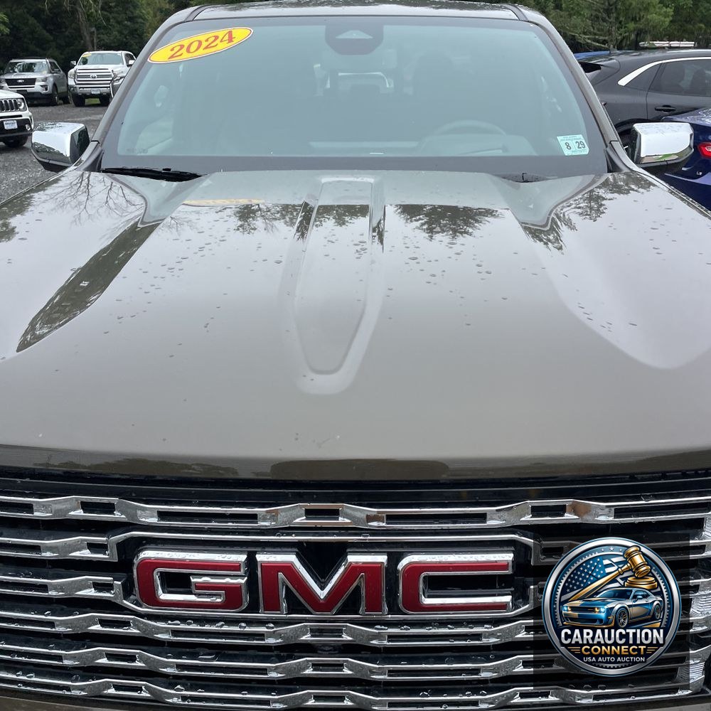 2024 GMC Canyon Denali