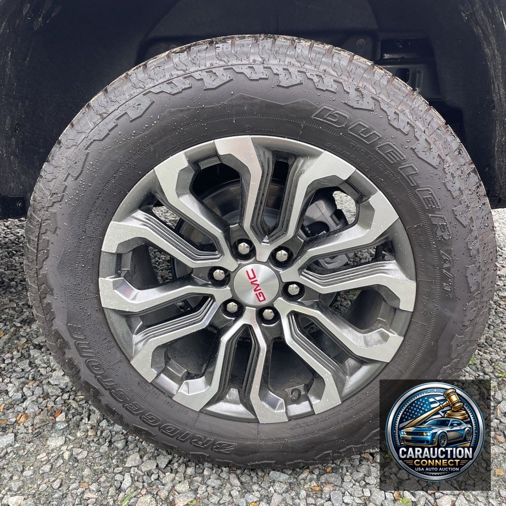 2024 GMC Canyon Denali