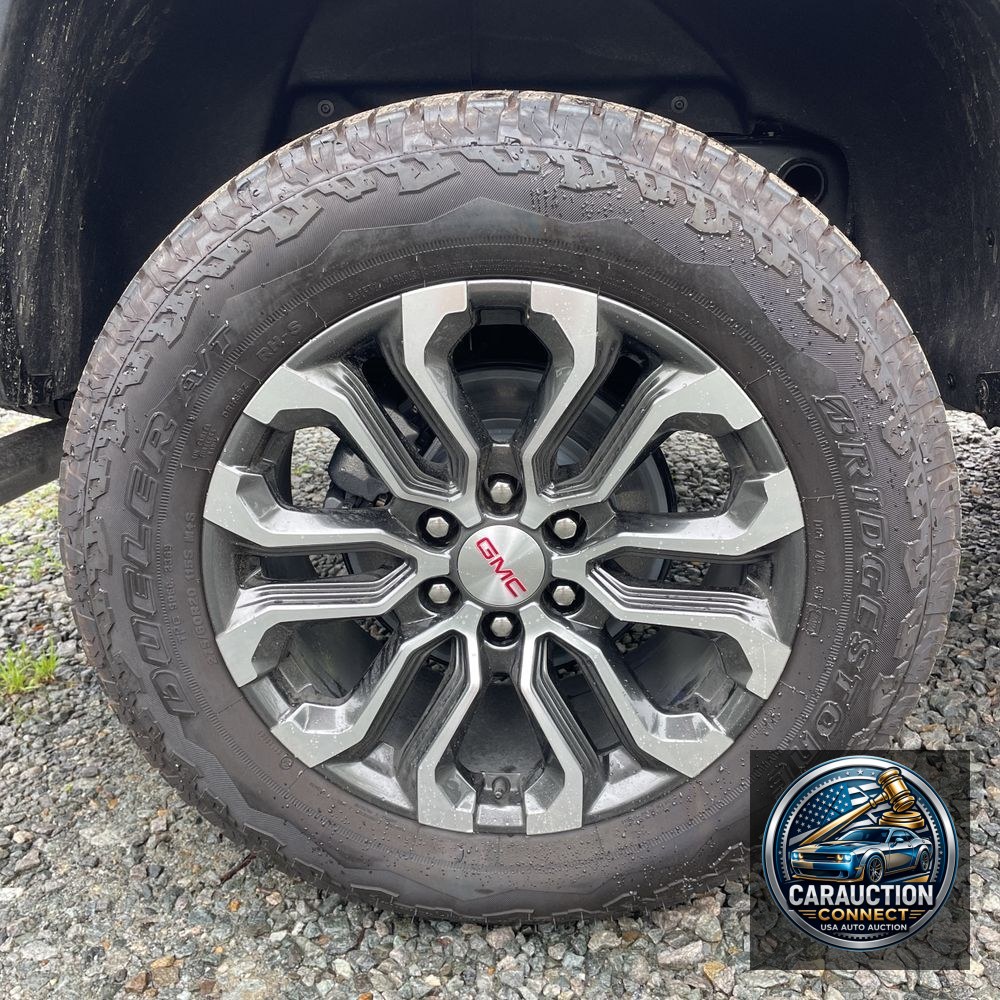2024 GMC Canyon Denali
