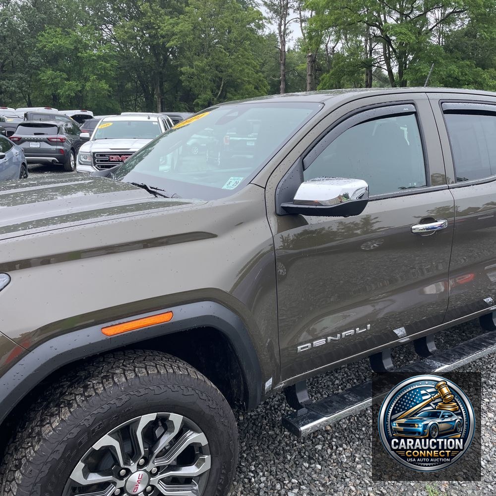 2024 GMC Canyon Denali