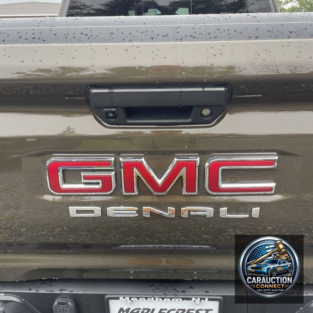 2024 GMC Canyon Denali
