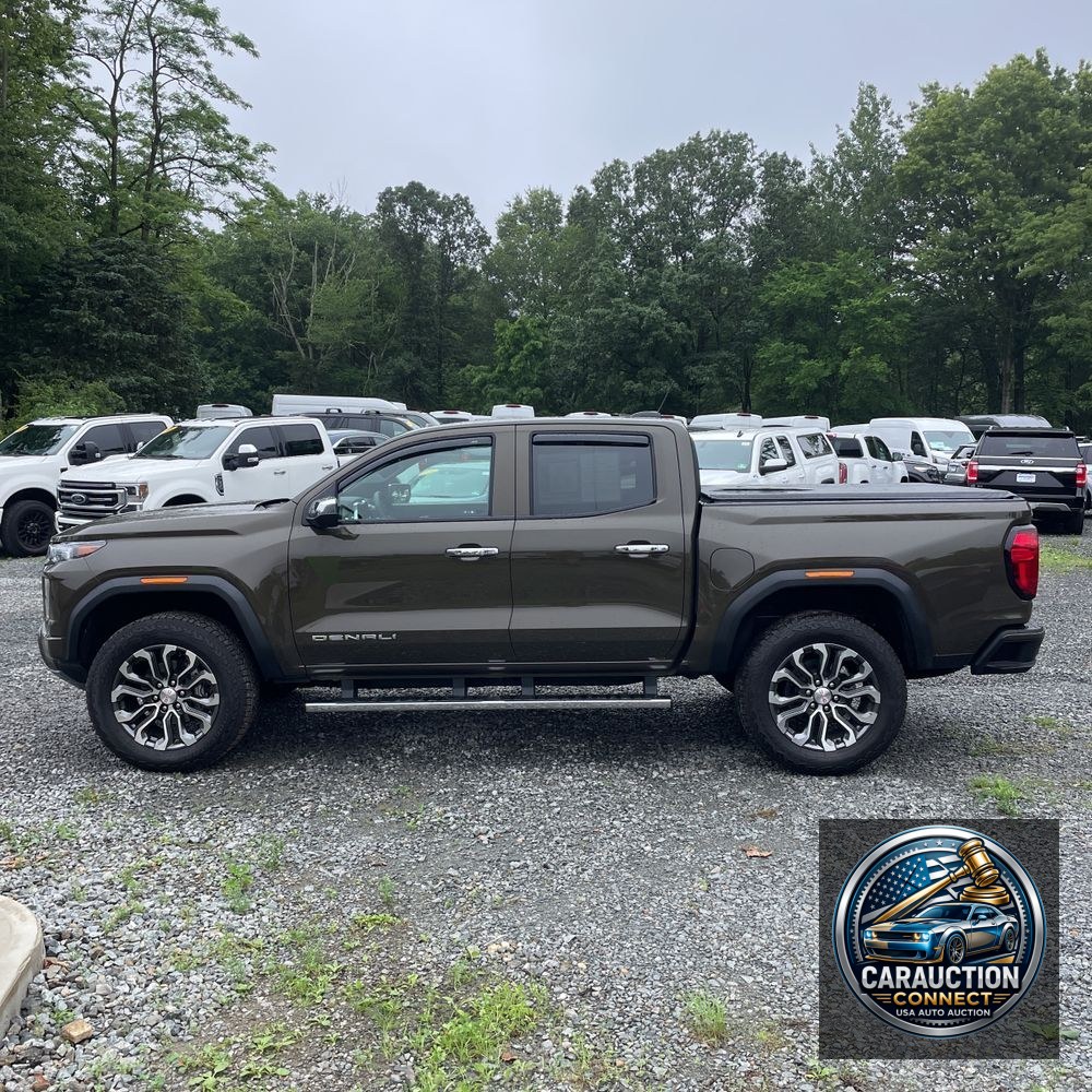 2024 GMC Canyon Denali