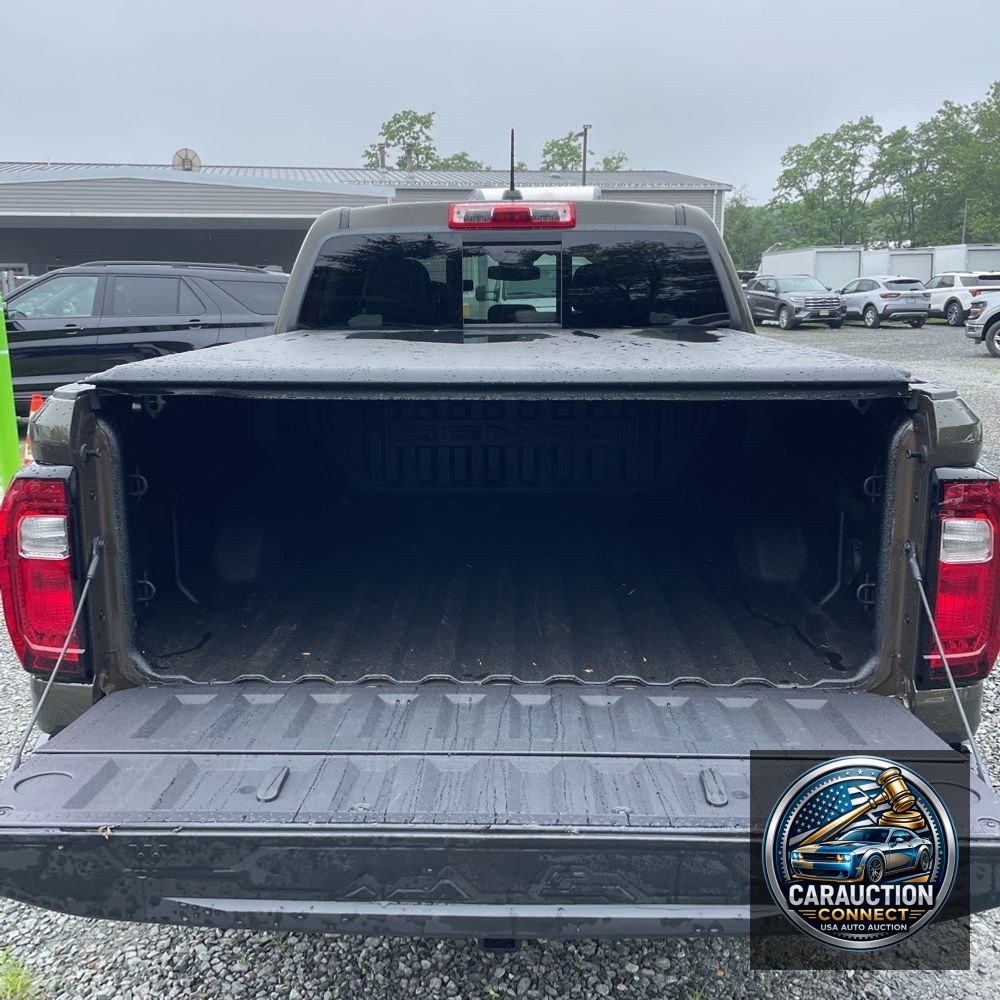 2024 GMC Canyon Denali