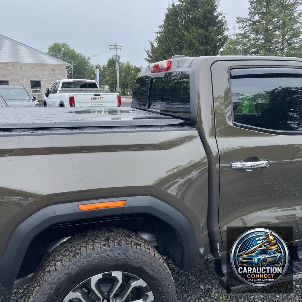 2024 GMC Canyon Denali