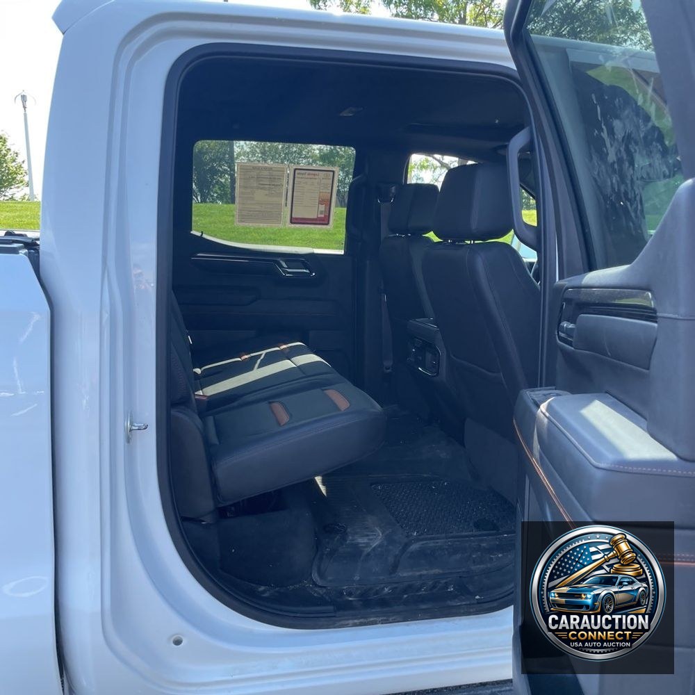 2023 GMC Sierra 1500 AT4