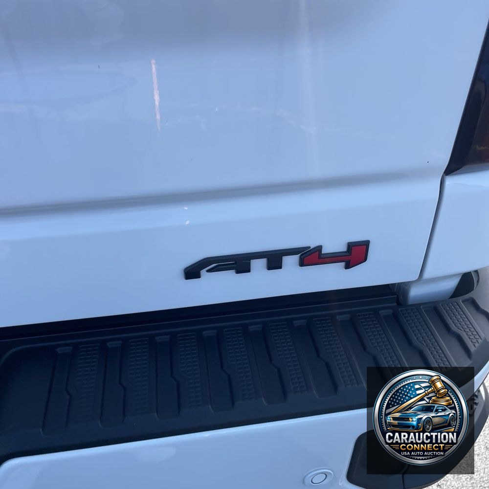 2023 GMC Sierra 1500 AT4
