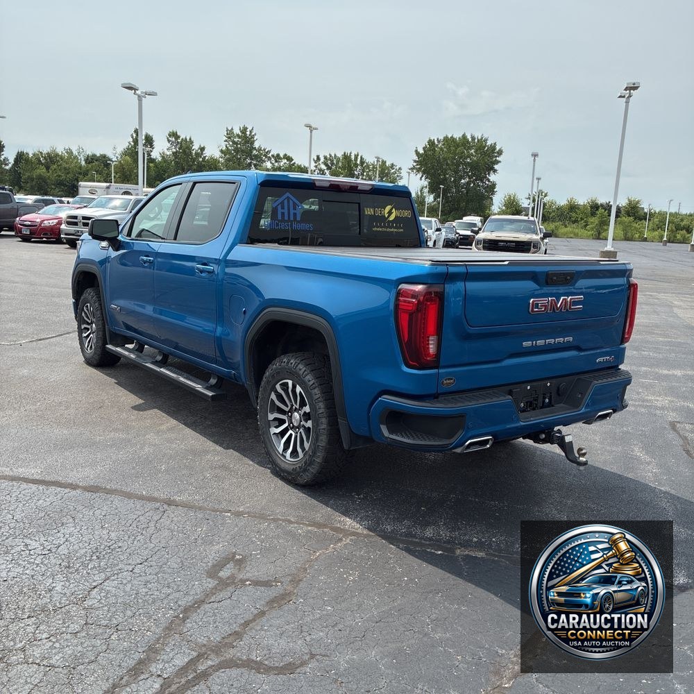 2023 GMC Sierra 1500 AT4