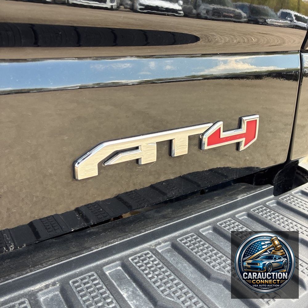 2024 GMC Sierra 1500 AT4