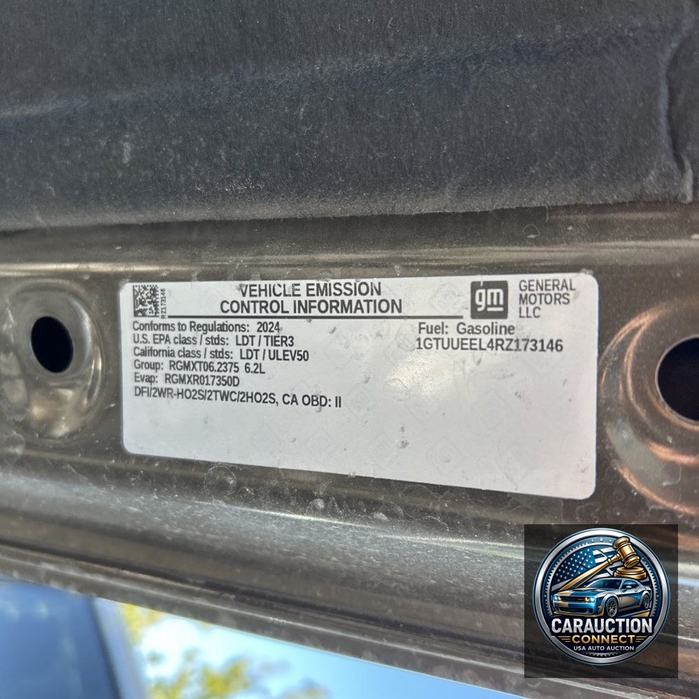 2024 GMC Sierra 1500 AT4