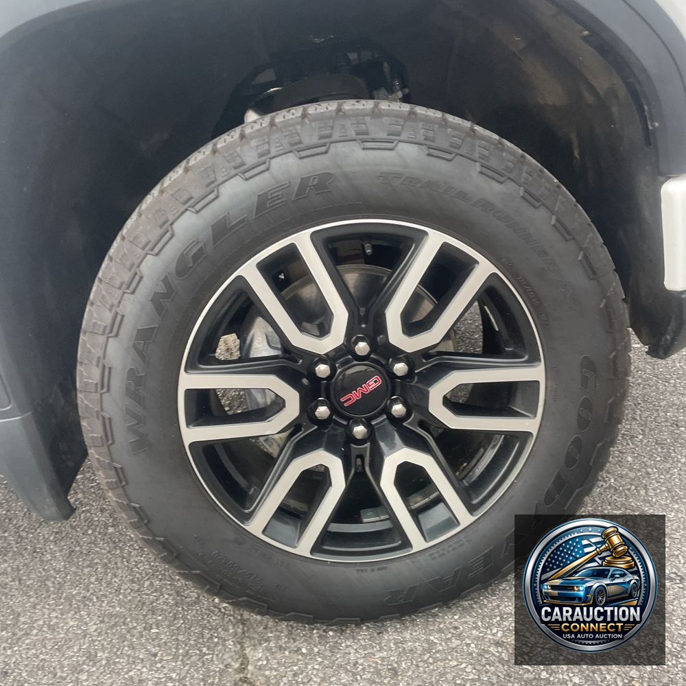 2023 GMC Sierra 1500 AT4
