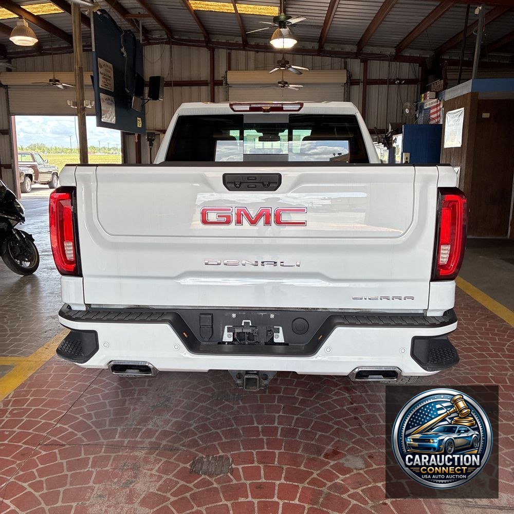 2023 GMC Sierra 1500 Denali