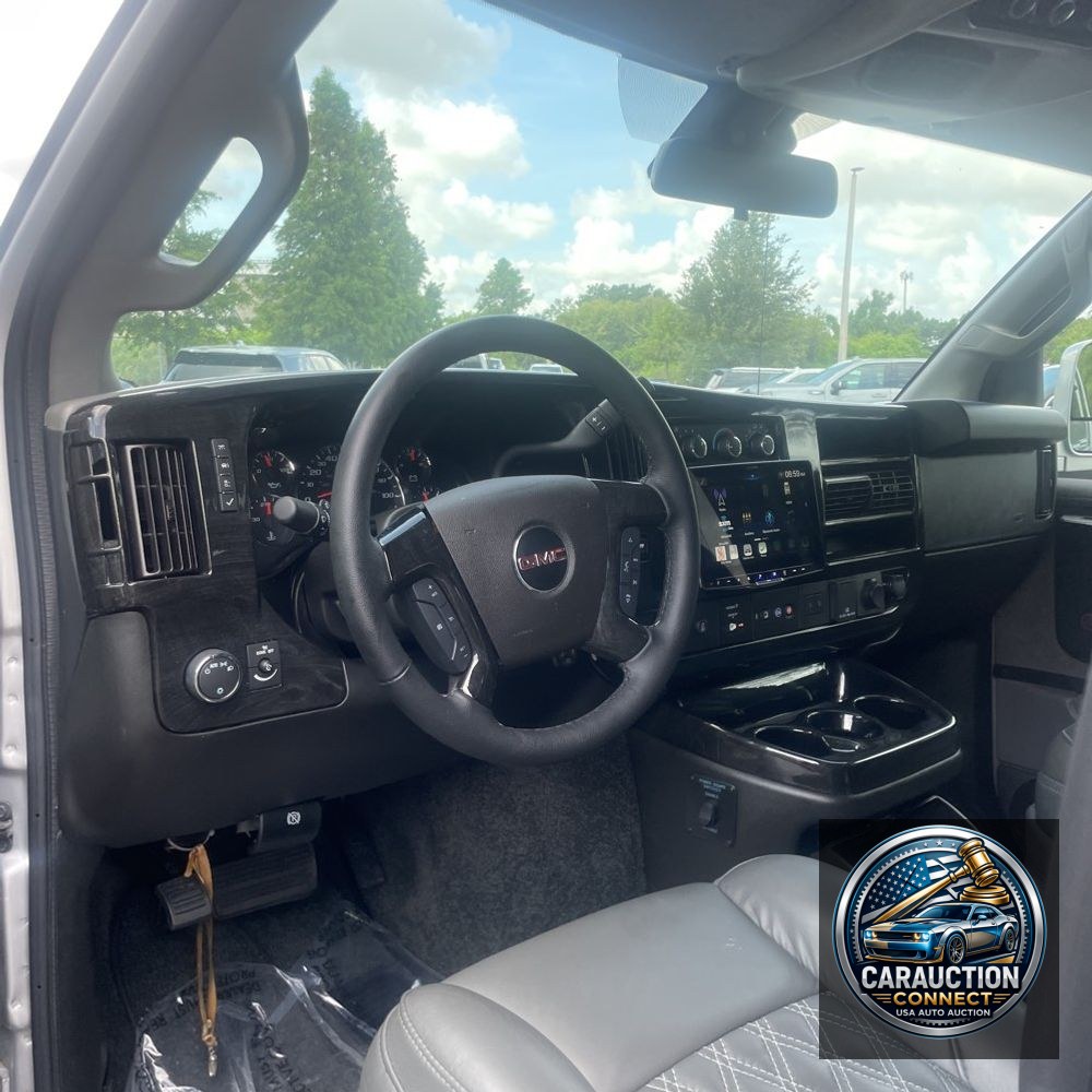 2025 GMC Savana 2500