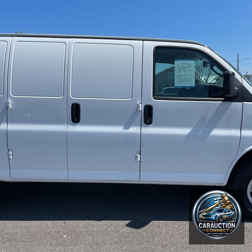2025 GMC Savana 3500