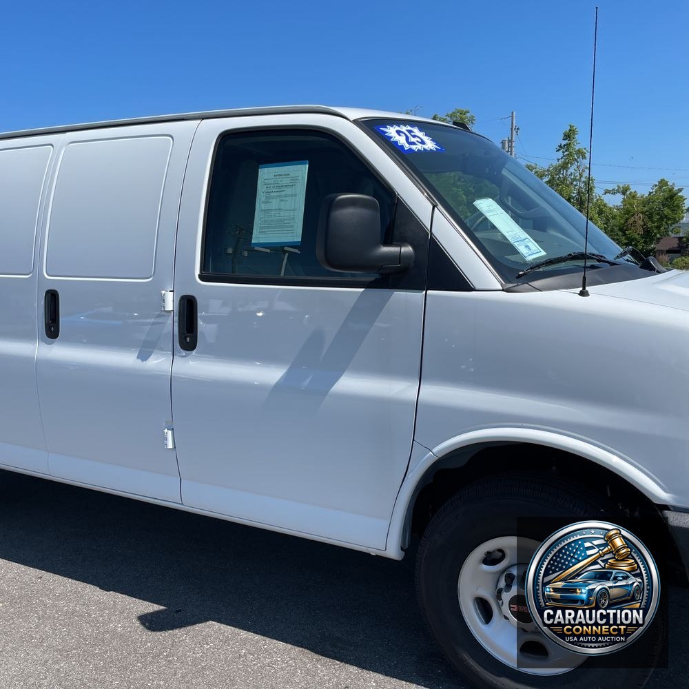 2025 GMC Savana 3500