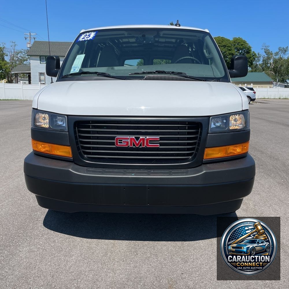 2025 GMC Savana 3500