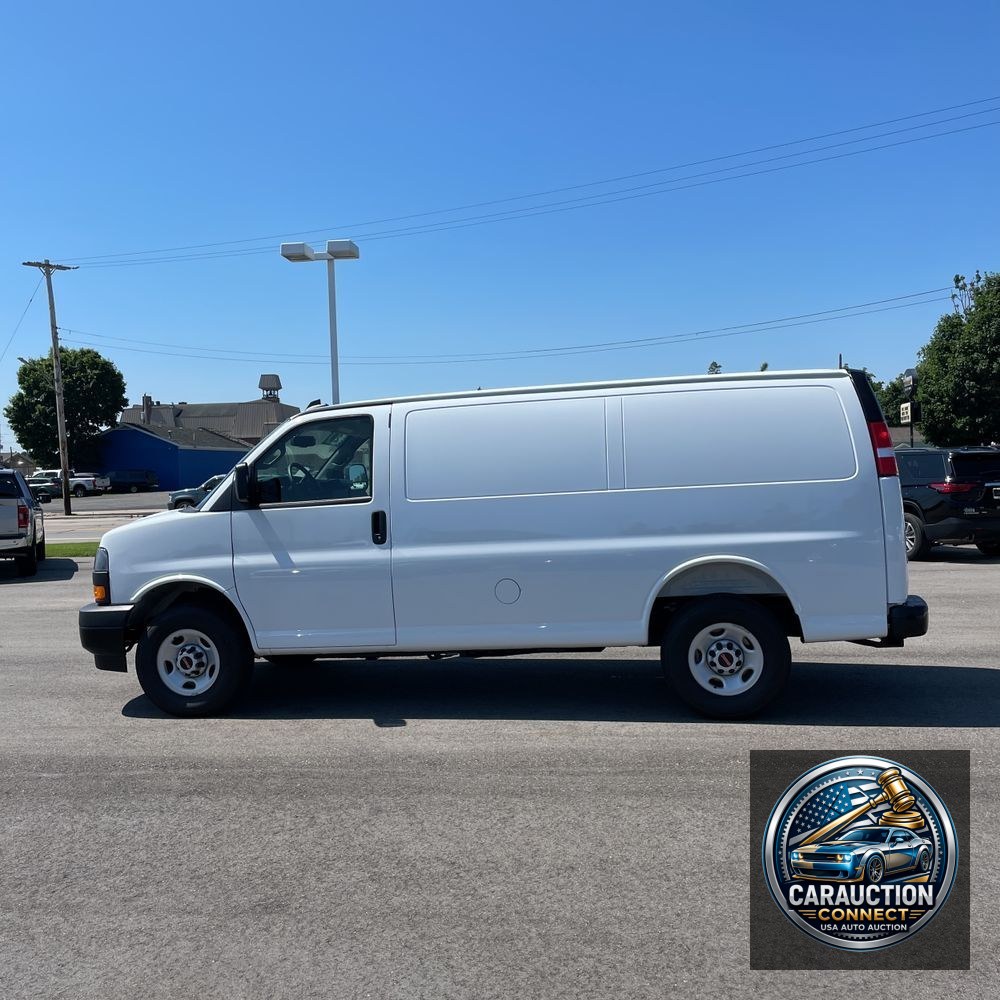 2025 GMC Savana 3500