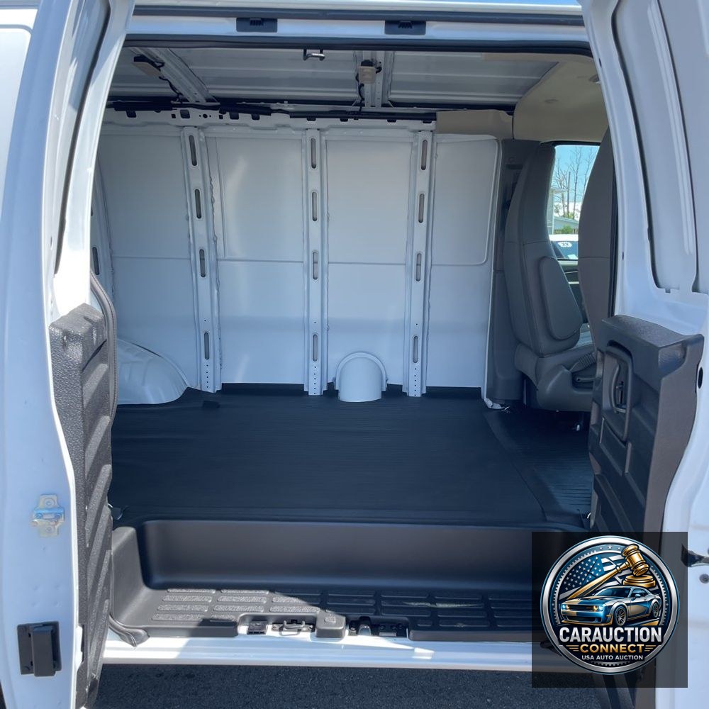 2025 GMC Savana 3500
