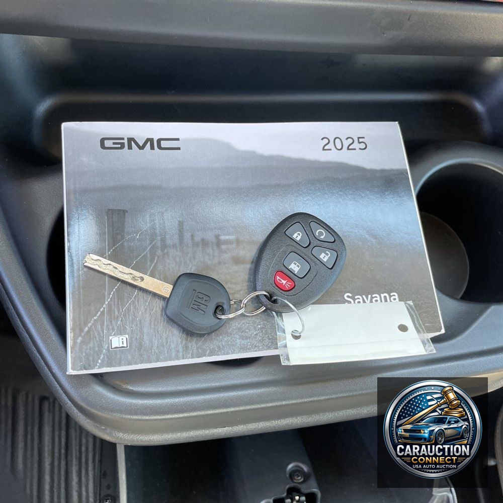 2025 GMC Savana 3500