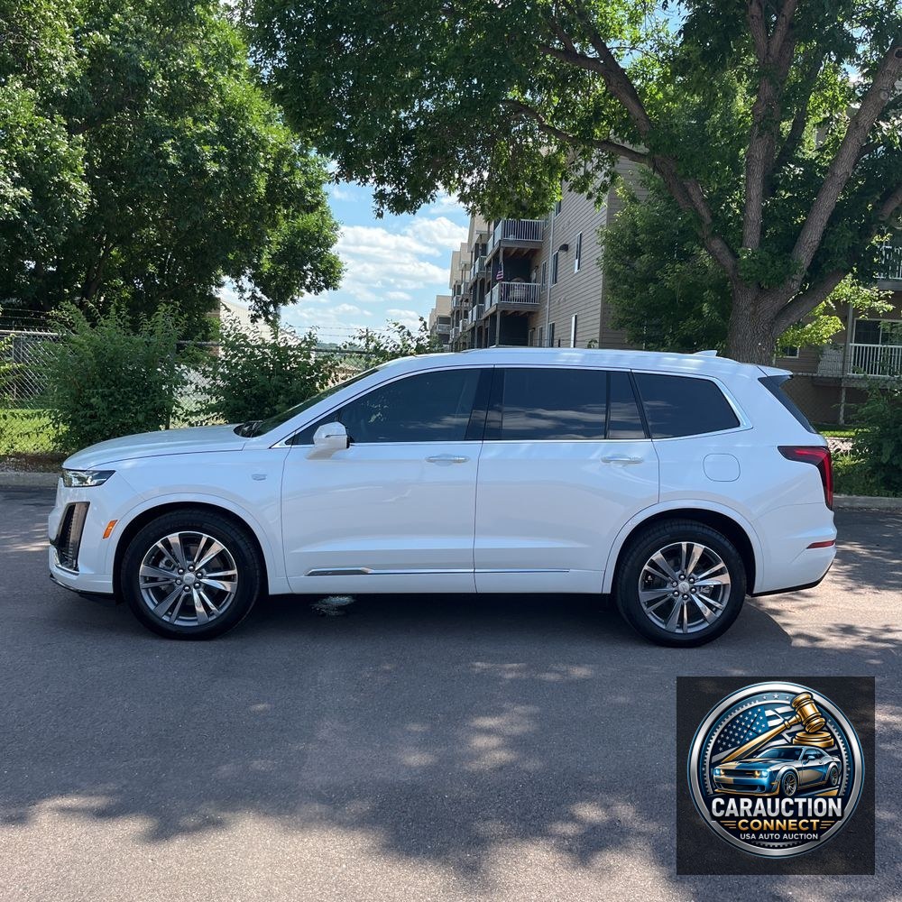 2025 Cadillac XT6 Premium Luxury