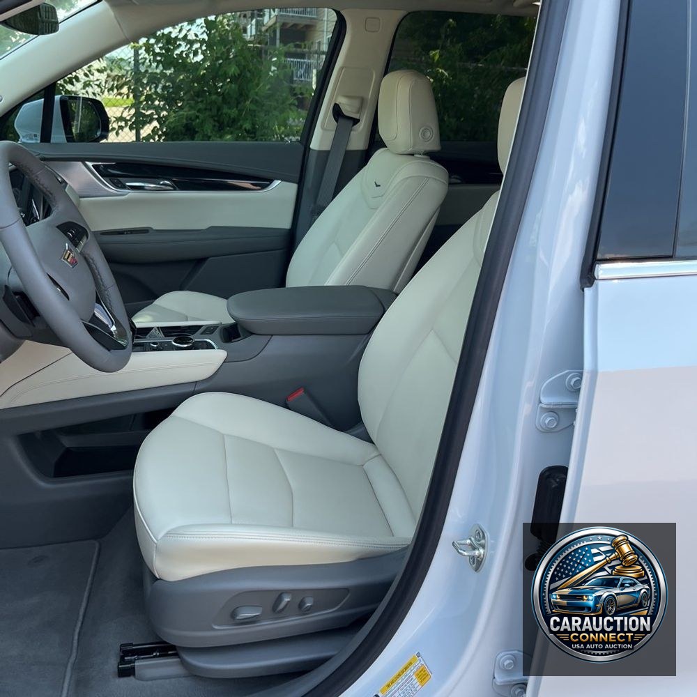 2025 Cadillac XT6 Premium Luxury