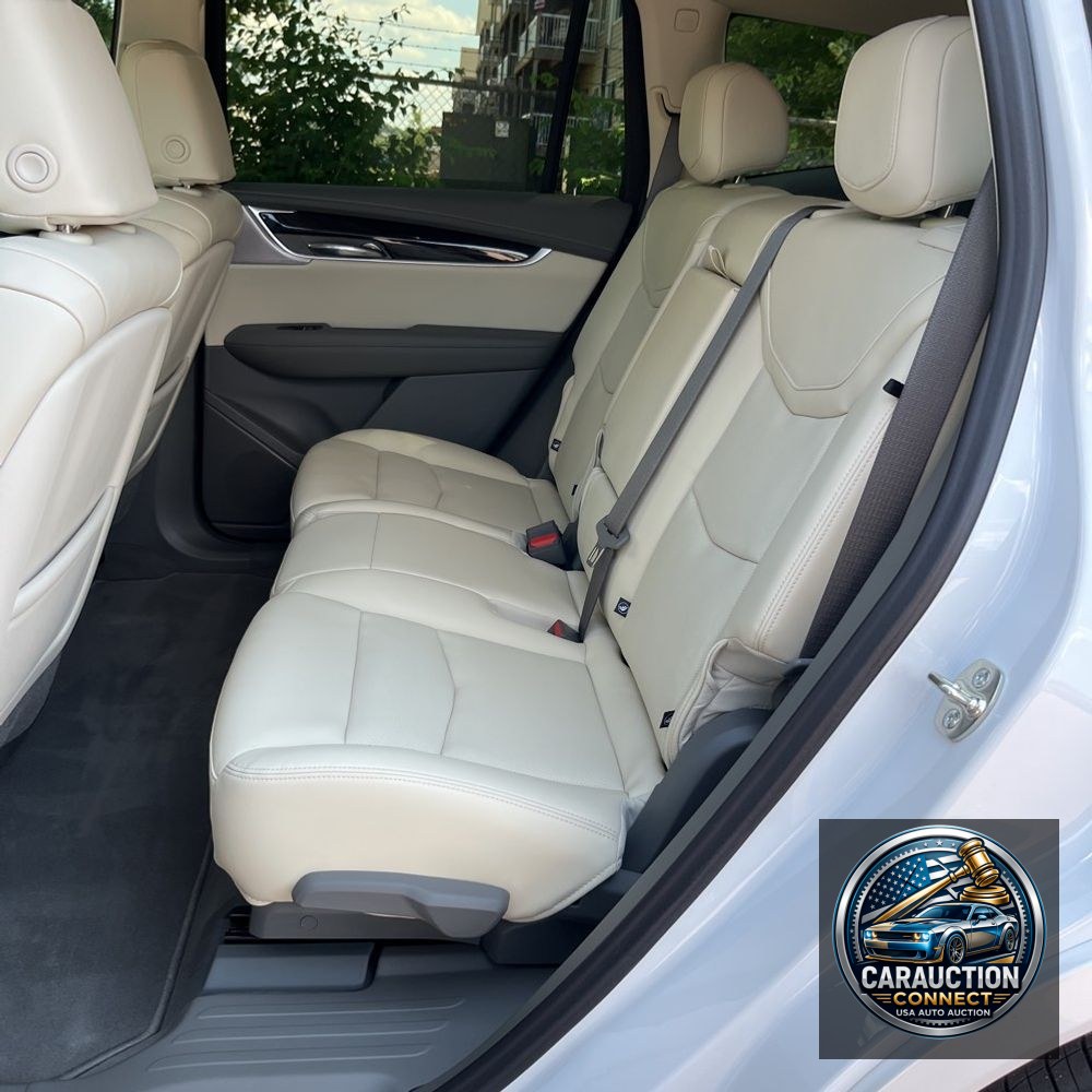 2025 Cadillac XT6 Premium Luxury