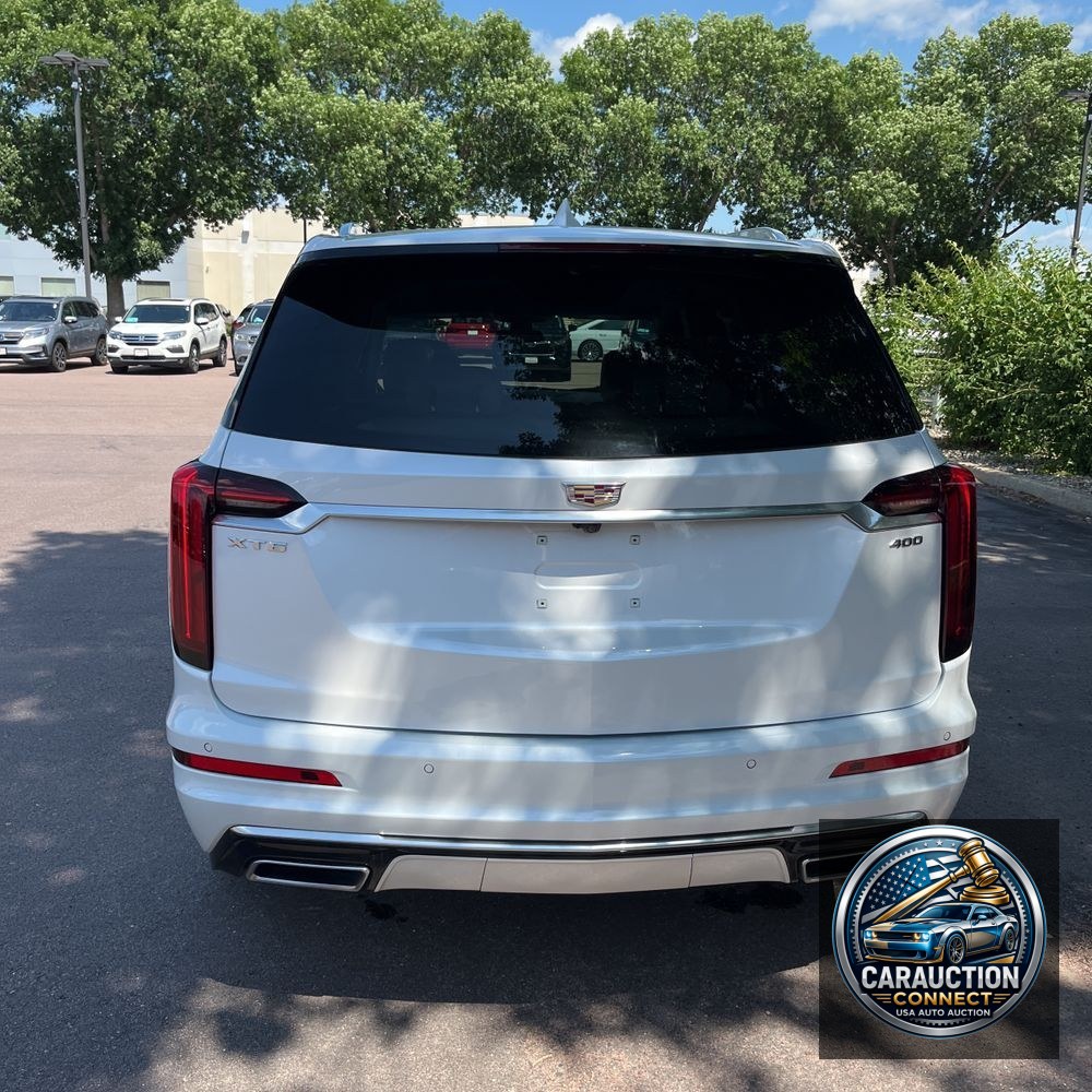 2025 Cadillac XT6 Premium Luxury
