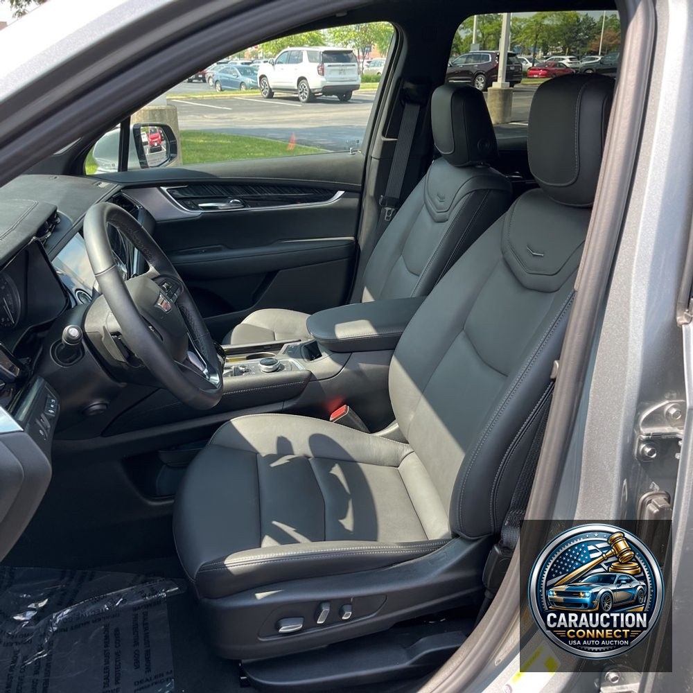 2025 Cadillac XT6 Premium Luxury