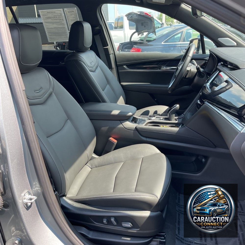 2025 Cadillac XT6 Premium Luxury