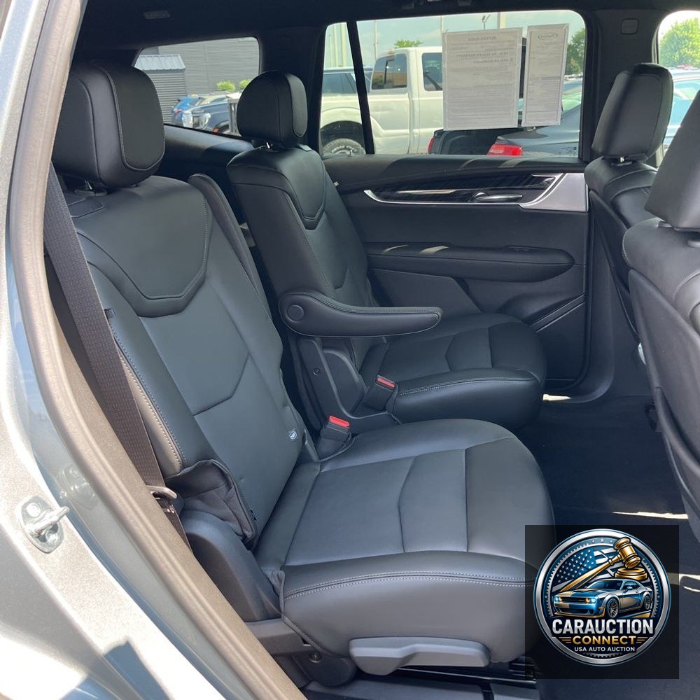 2025 Cadillac XT6 Premium Luxury