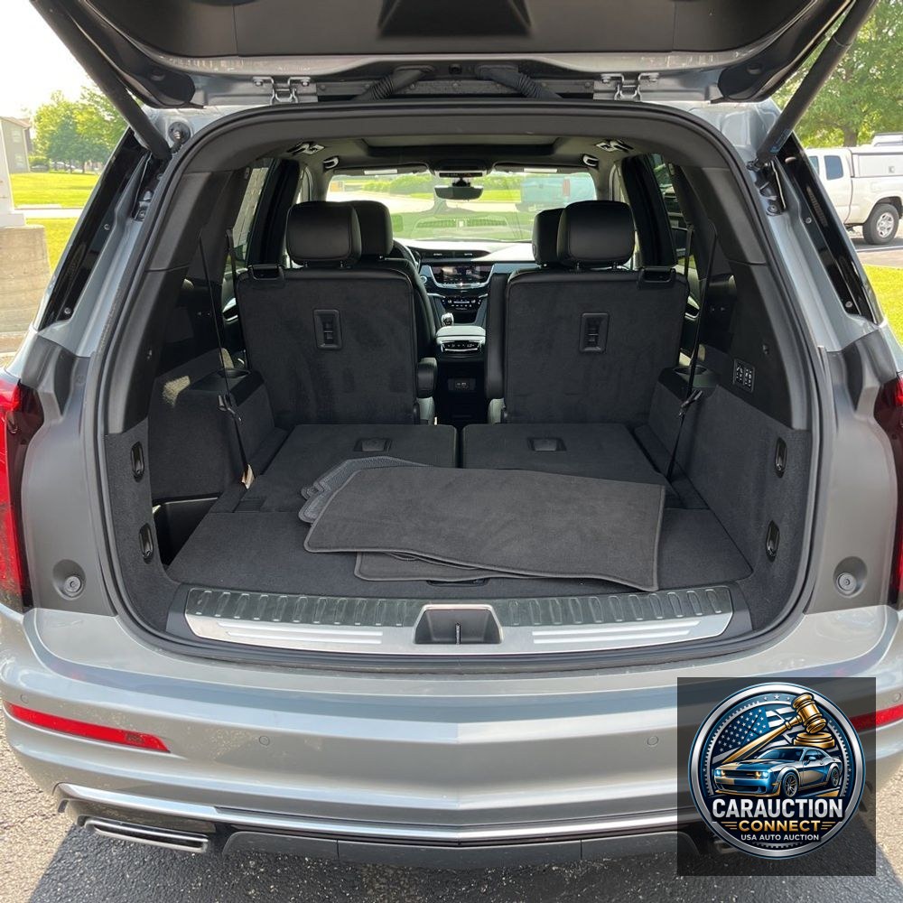 2025 Cadillac XT6 Premium Luxury
