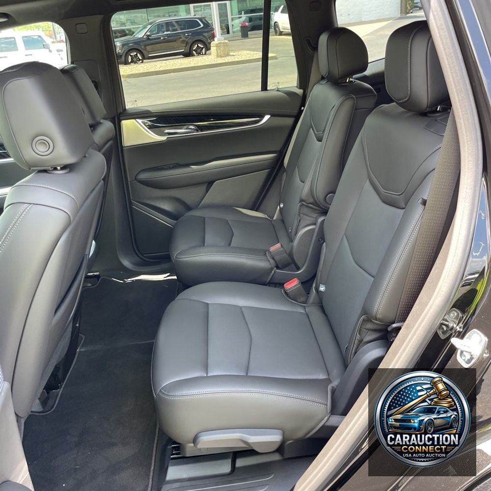 2025 Cadillac XT6 Premium Luxury