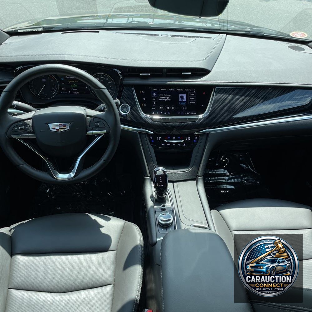 2025 Cadillac XT6 Premium Luxury