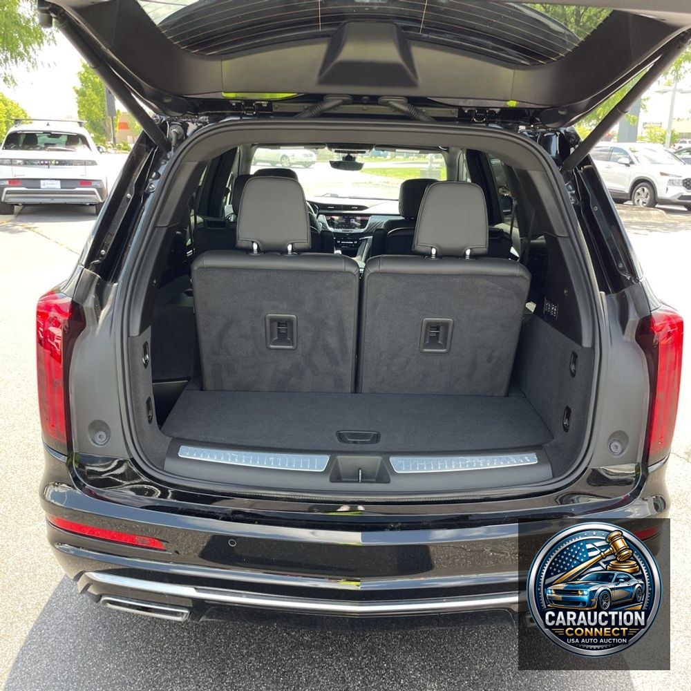 2025 Cadillac XT6 Premium Luxury