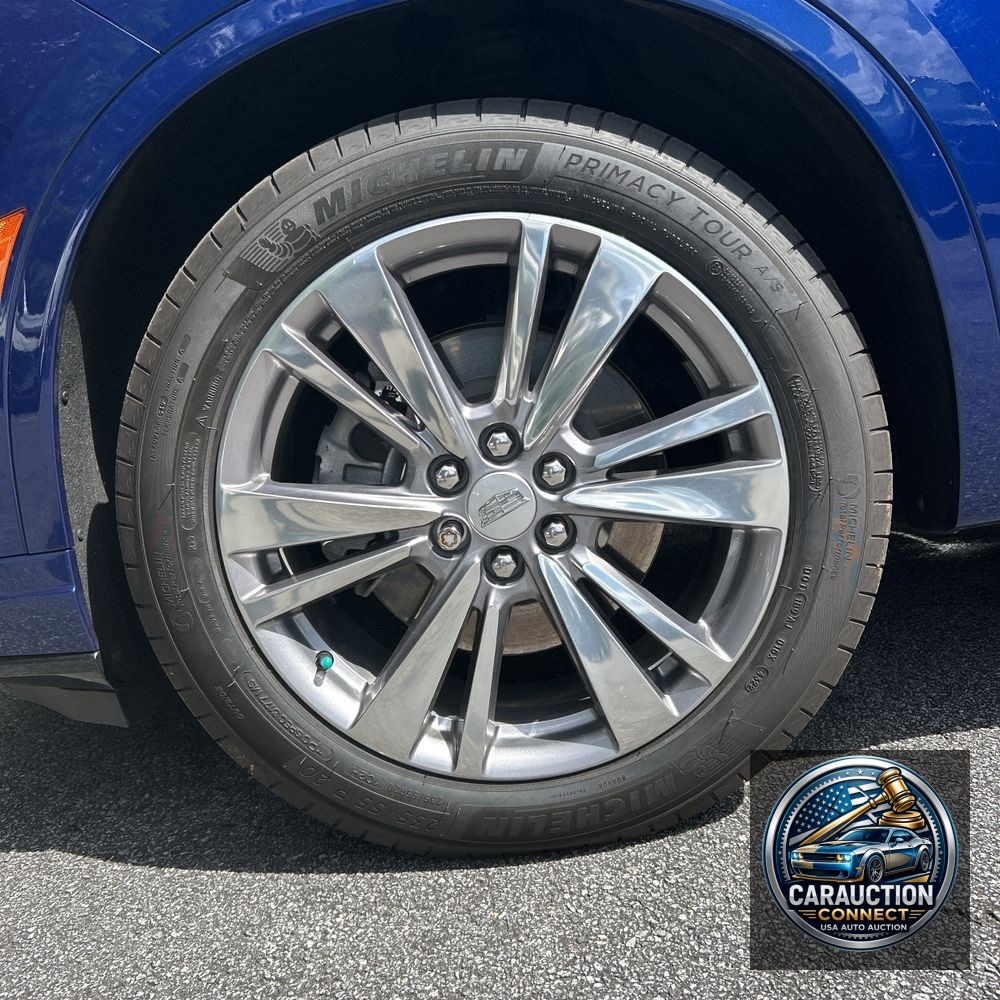 2023 Cadillac XT6 Premium Luxury