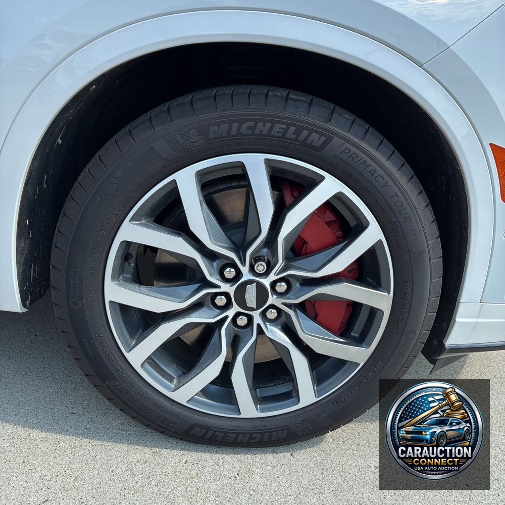2025 Cadillac XT6 Sport