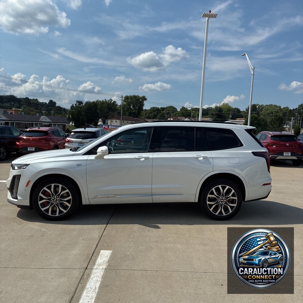 2025 Cadillac XT6 Sport
