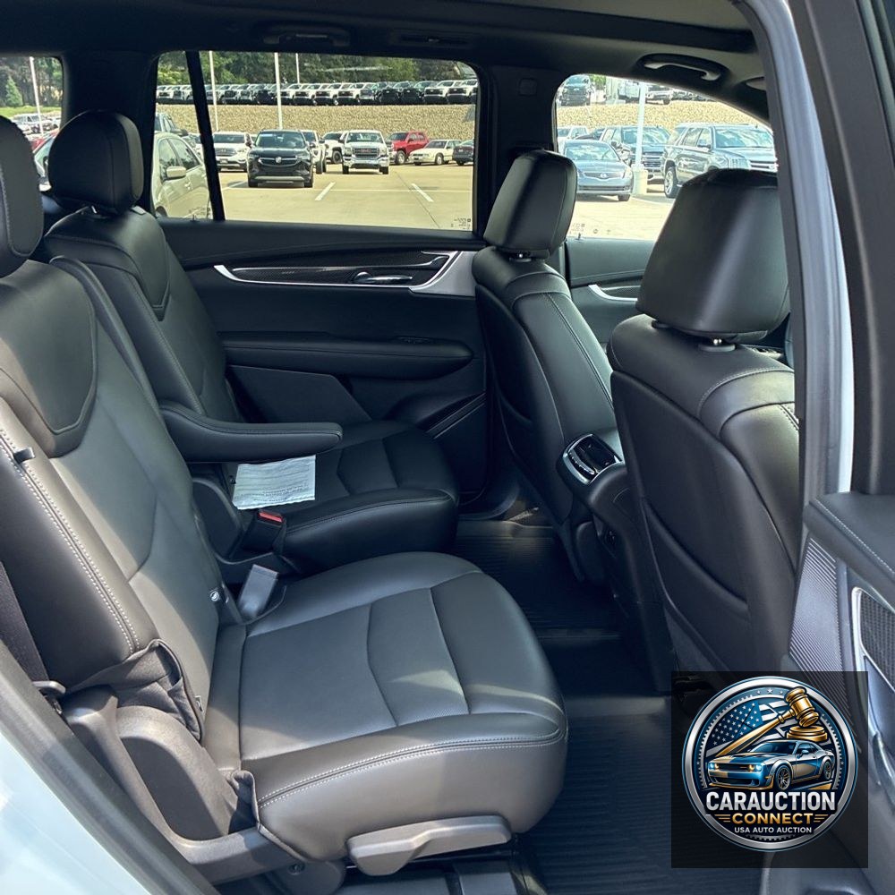 2025 Cadillac XT6 Sport