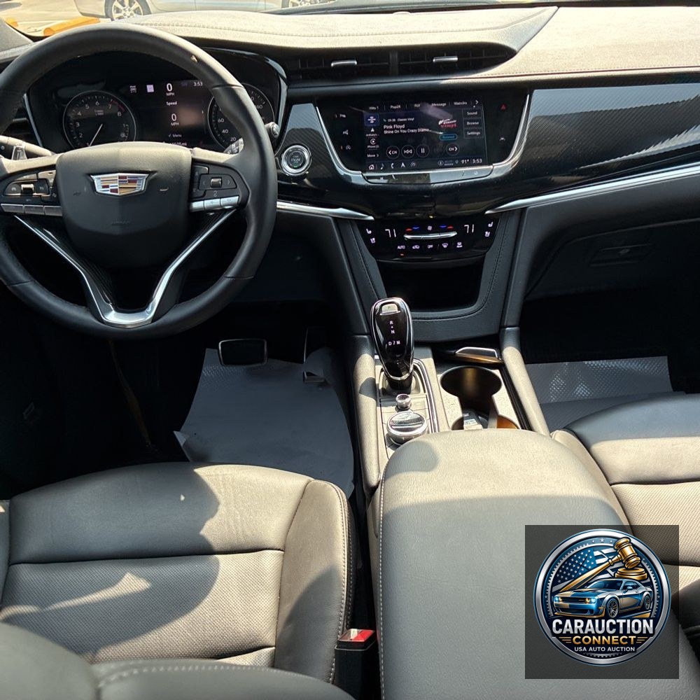 2025 Cadillac XT6 Sport